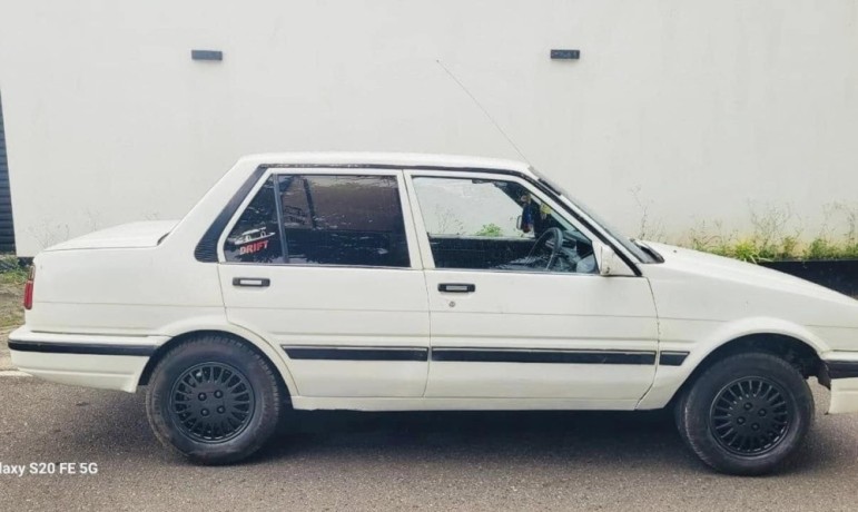 toyota-corolla-big-2