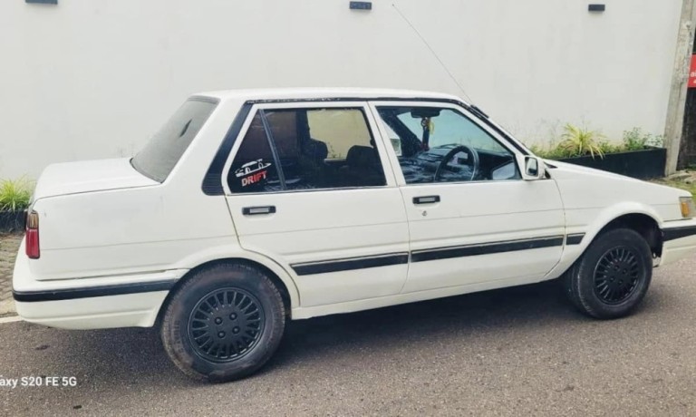 toyota-corolla-big-4