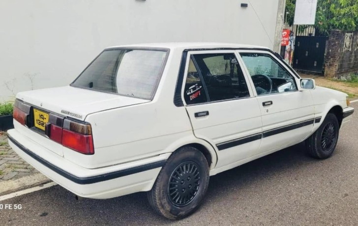 toyota-corolla-big-1