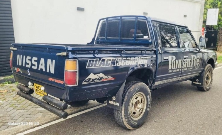 nissan-4wd-double-cab-big-6