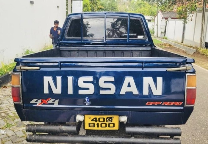 nissan-4wd-double-cab-big-5