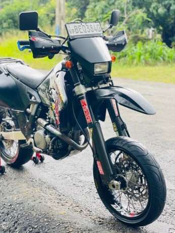 suzuki-drz-400sm-big-2