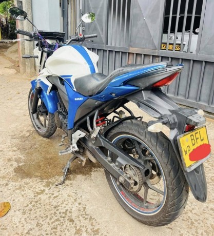 suzuki-gixxer-150-big-1