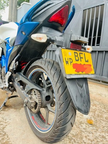 suzuki-gixxer-150-big-3