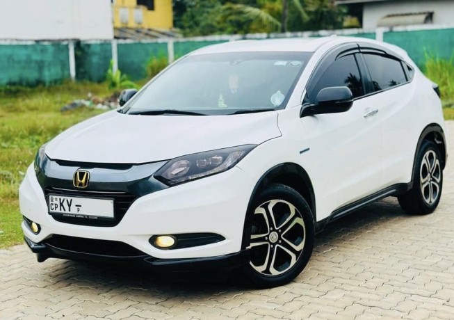 honda-vezel-2014-big-4