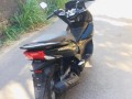 honda-pcx-2017-small-3