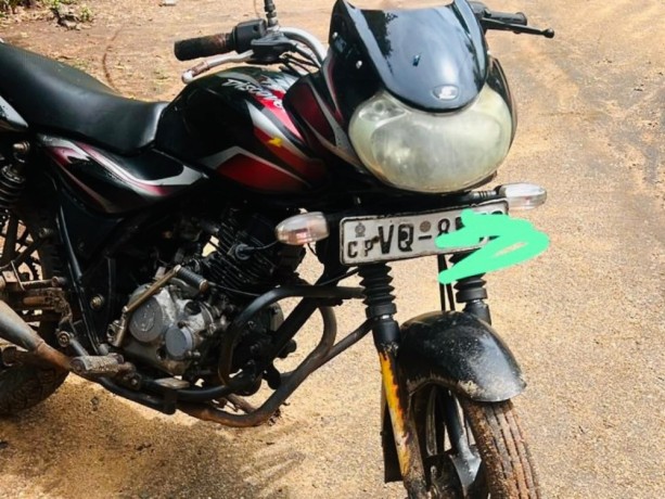 bajaj-discover-100-2010-big-3