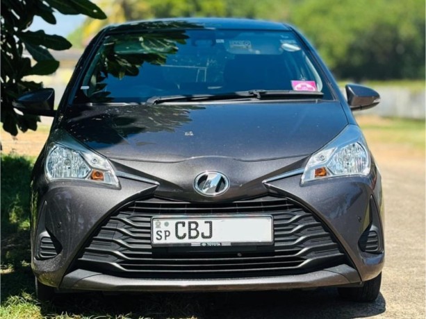 toyota-vitz-2017-big-2