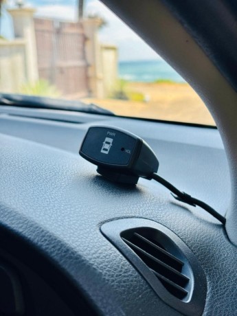 toyota-vitz-2017-big-5