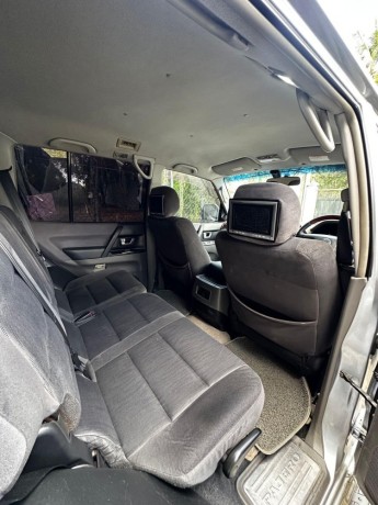 mitsubishi-montero-v6-big-5