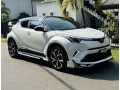 toyota-chr-ngx-50-2017-small-2