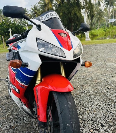 honda-cbr-600-original-registered-big-4