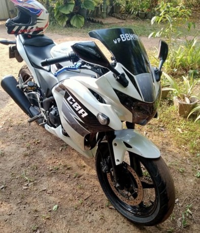 honda-cbr-250r-2012-big-0