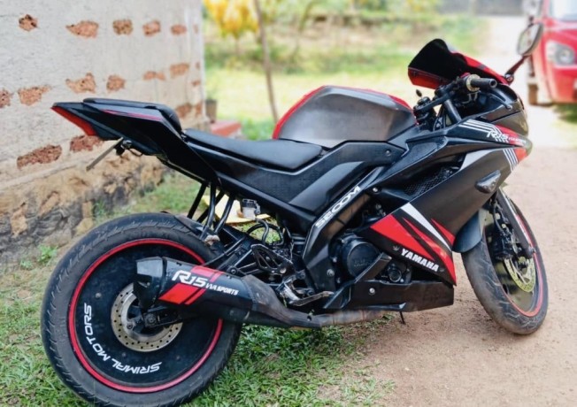 yamaha-r15-2019-big-4