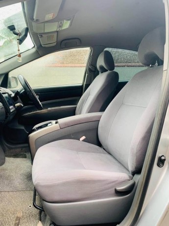 toyota-prius-20-anniversary-20112013-big-2