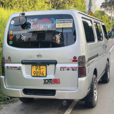 nissan-caravan-e25-2006-big-1