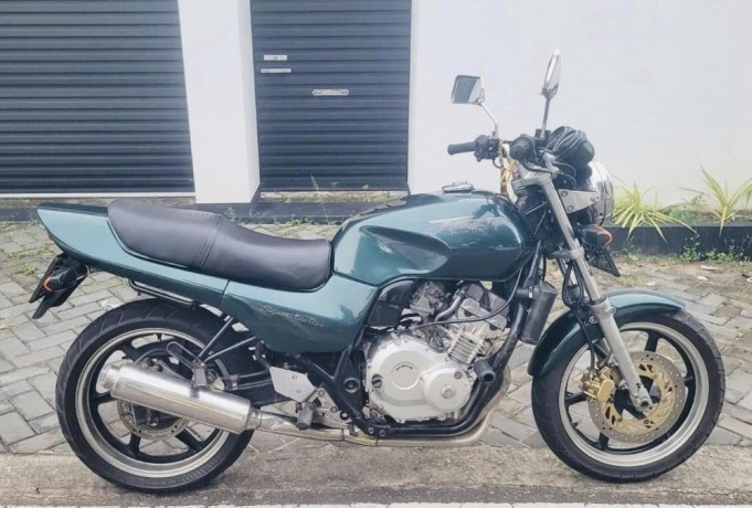 honda-jade-250-unregistered-big-3
