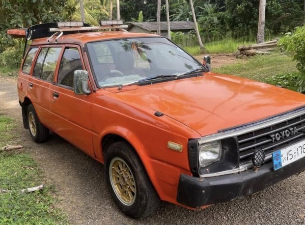 nissan-sunny-ad-wagon-big-2