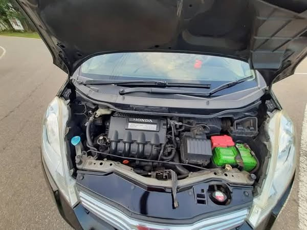 honda-fit-gp-1-hybrid-big-4