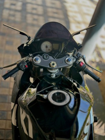 suzuki-gsxr-600-big-5