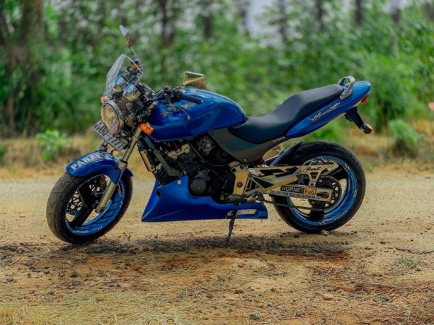 honda-hornet-ch125-2008-big-3