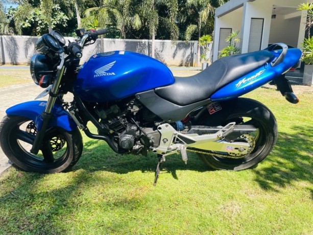 honda-hornet-ch140-2015-big-3