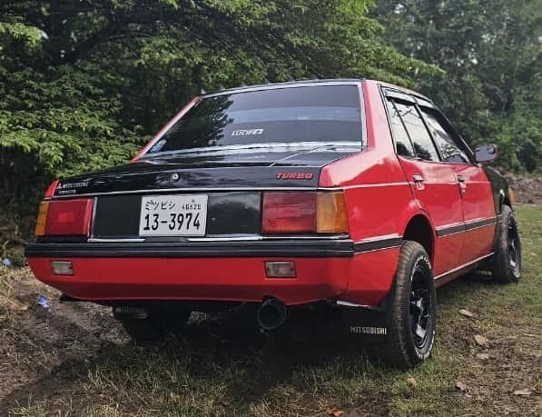 mitsubishi-lancer-box-big-3