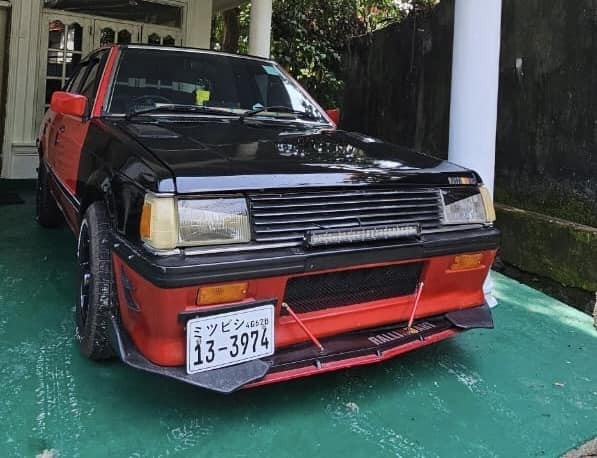 mitsubishi-lancer-box-big-0