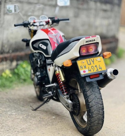 honda-cb400-registered-big-1