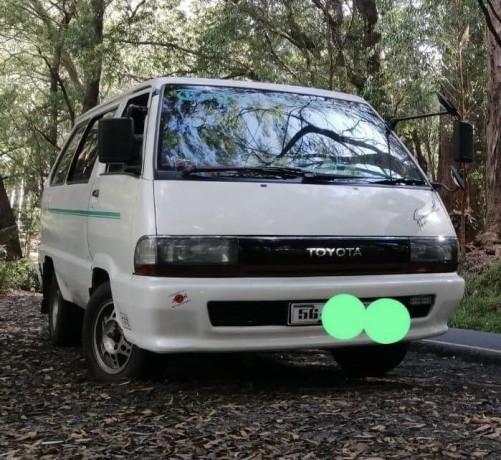 toyota-townace-cr27-big-0