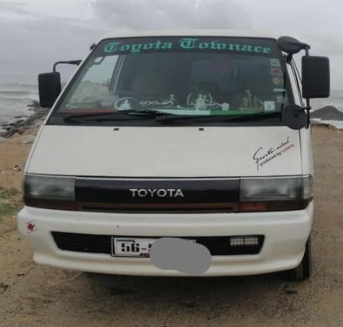 toyota-townace-cr27-big-1