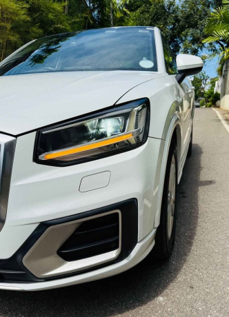 audi-q2-s-line-big-7