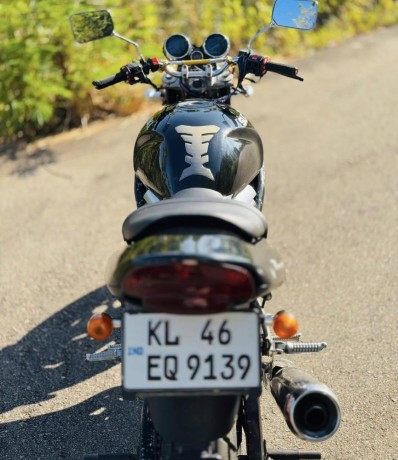 suzuki-bandit-v-registered-big-1