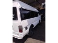 nissan-caravan-1995-small-4