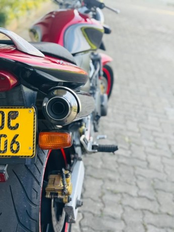 honda-hornet-250-2015-big-6
