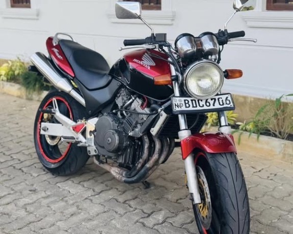 honda-hornet-250-2015-big-0