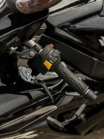 suzuki-gsxr-750-big-6