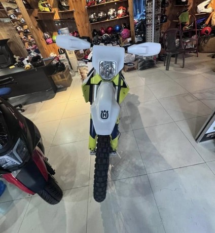 husqvarna-701-2021-big-1
