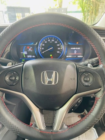 honda-grace-ex-2015-big-9