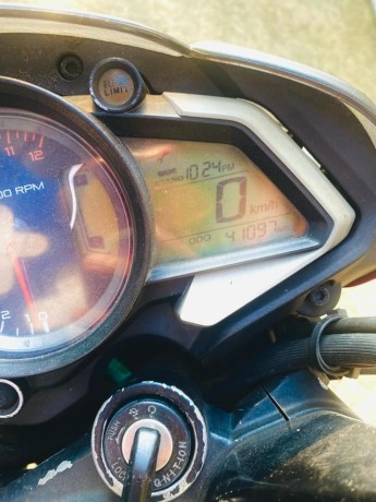 bajaj-pulsar-ns-150-big-4