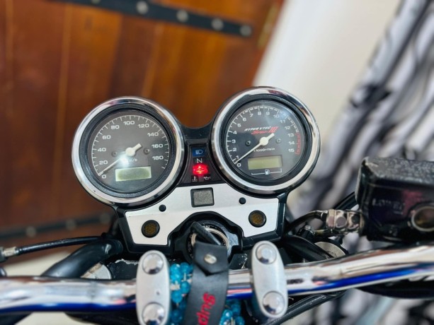 honda-cb400-vtec-big-4