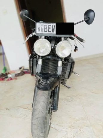 triumph-speed-four-600-big-0