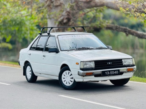 nissan-sunny-b11-big-0