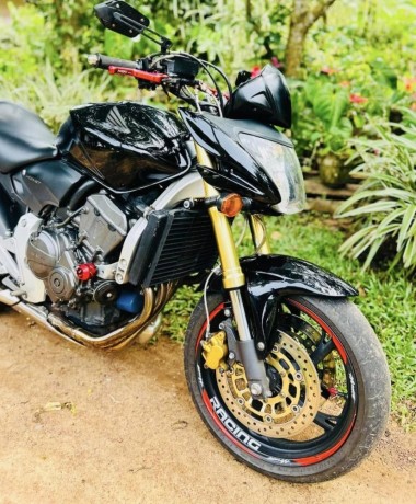 honda-hornet-cb600f-big-0