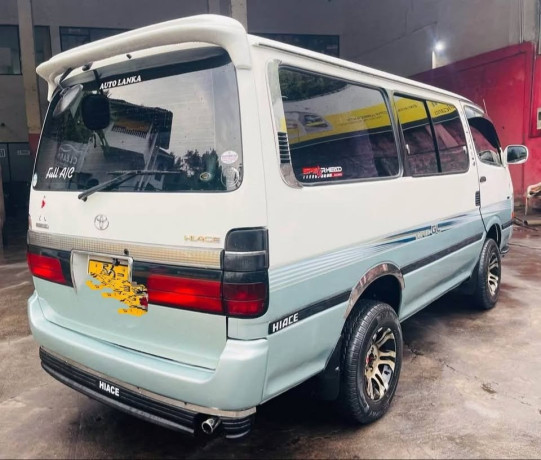 toyota-dolpin-big-9