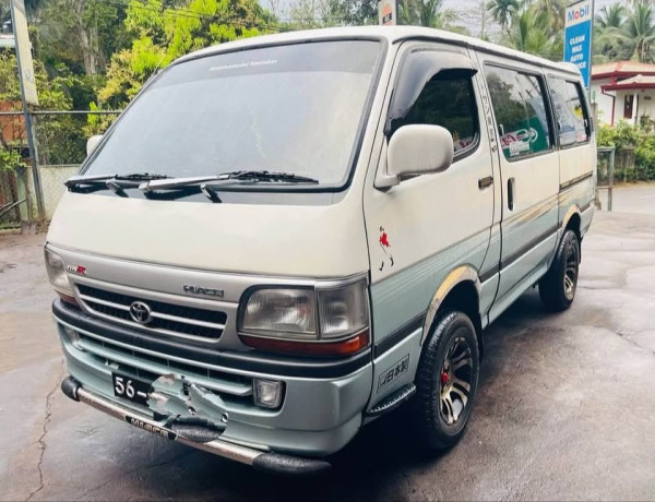 toyota-dolpin-big-3