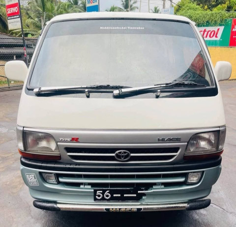 toyota-dolpin-big-0