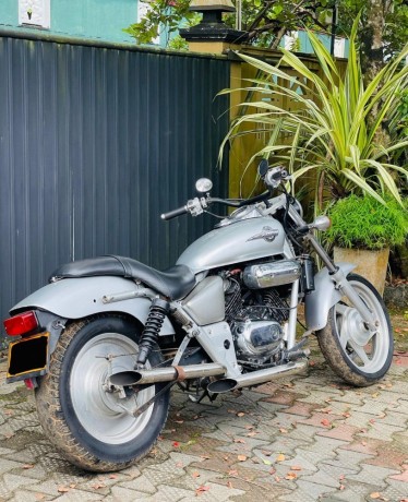 honda-magna-250-big-6