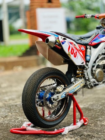 honda-crf-450-2008-big-5