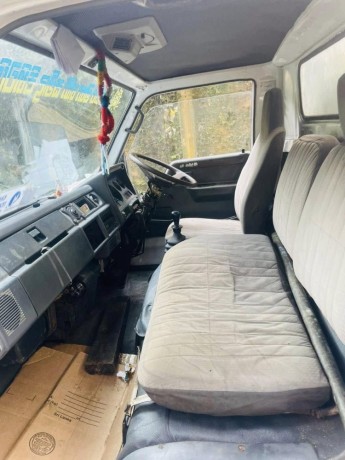 toyota-dyna-1992-big-5